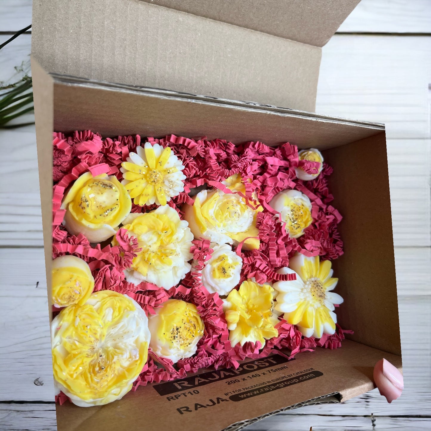 Wax Melt Flower Gift Box Mothers Day Special Occasion Gift For Her Birthday Gift Home fragrance Gift