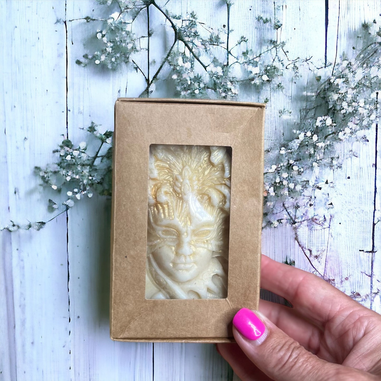 Goddess Soap Bar with Raspberry Seed Oil, Raspberry Seed Oils Frankincense Neroli and Orange Blossom Essential Oil Blend with Gift Box