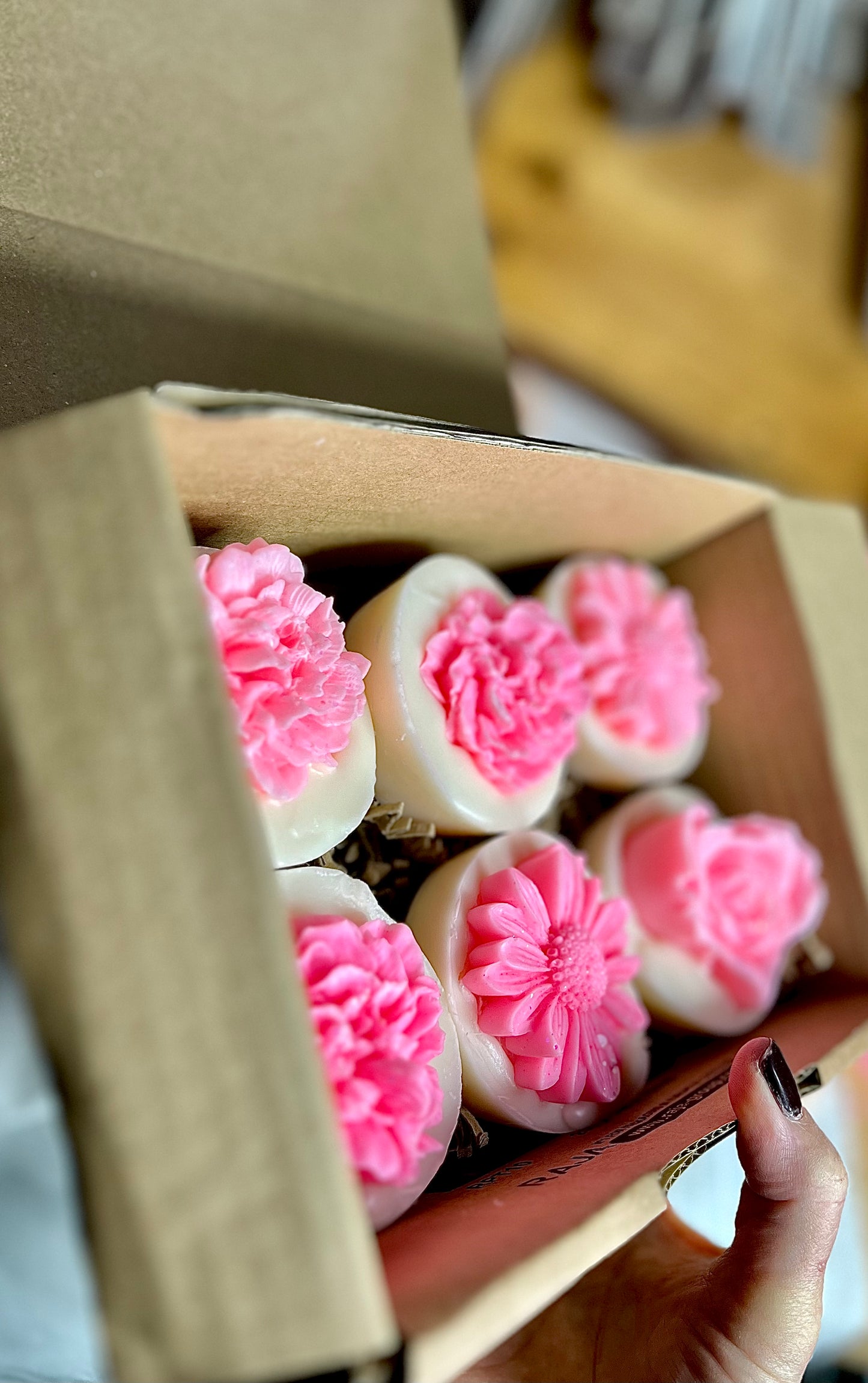 Soy Wax Melt Flower Garden Gift Box with choice of Fragrance and Colour