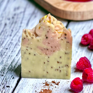 Open image in slideshow, Soap cold process raspberry seed oil with frankincense neroli and orange blossom 
