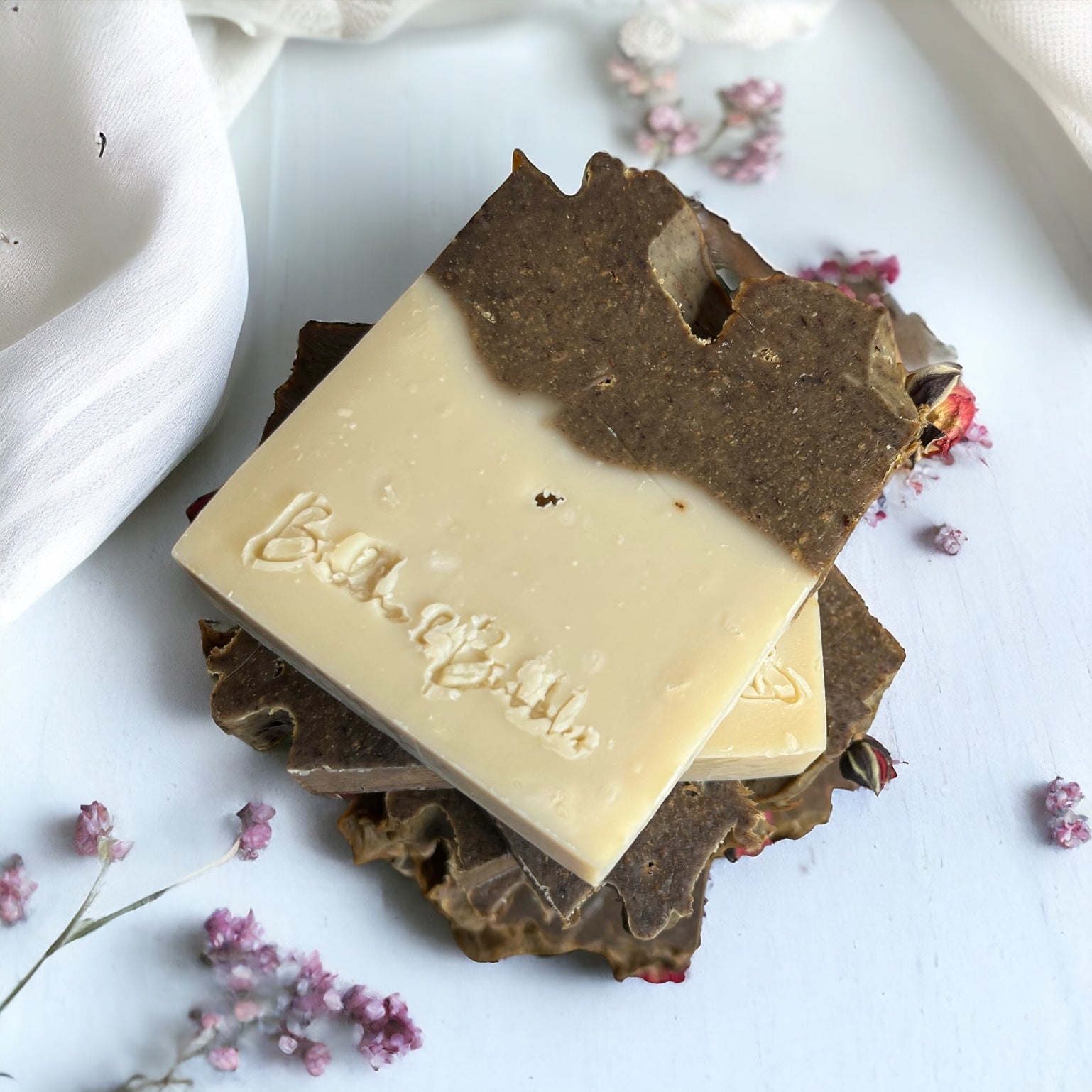 “Loveander” soap with lavender and Ylang Ylang essential oils with rose petals 