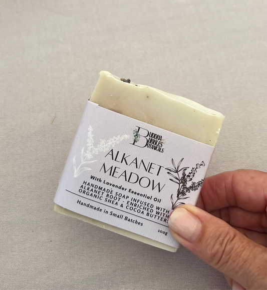 Alkanet meadow handmade soap bar with Alkanet foot and lavender essential oil