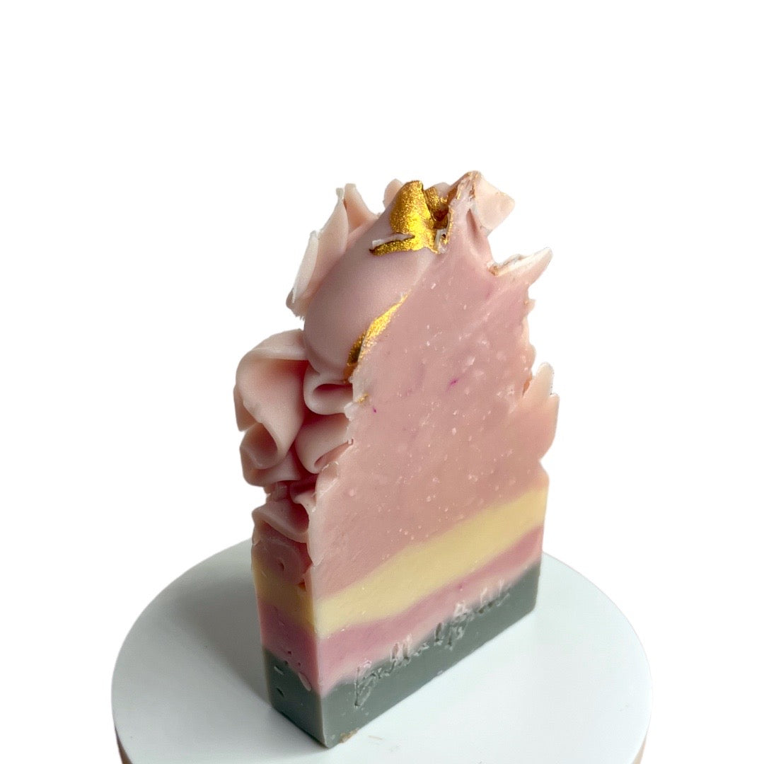 Aromatherapy Rose Geranium and Black Pepper Essential Oil Soap with Gift Box