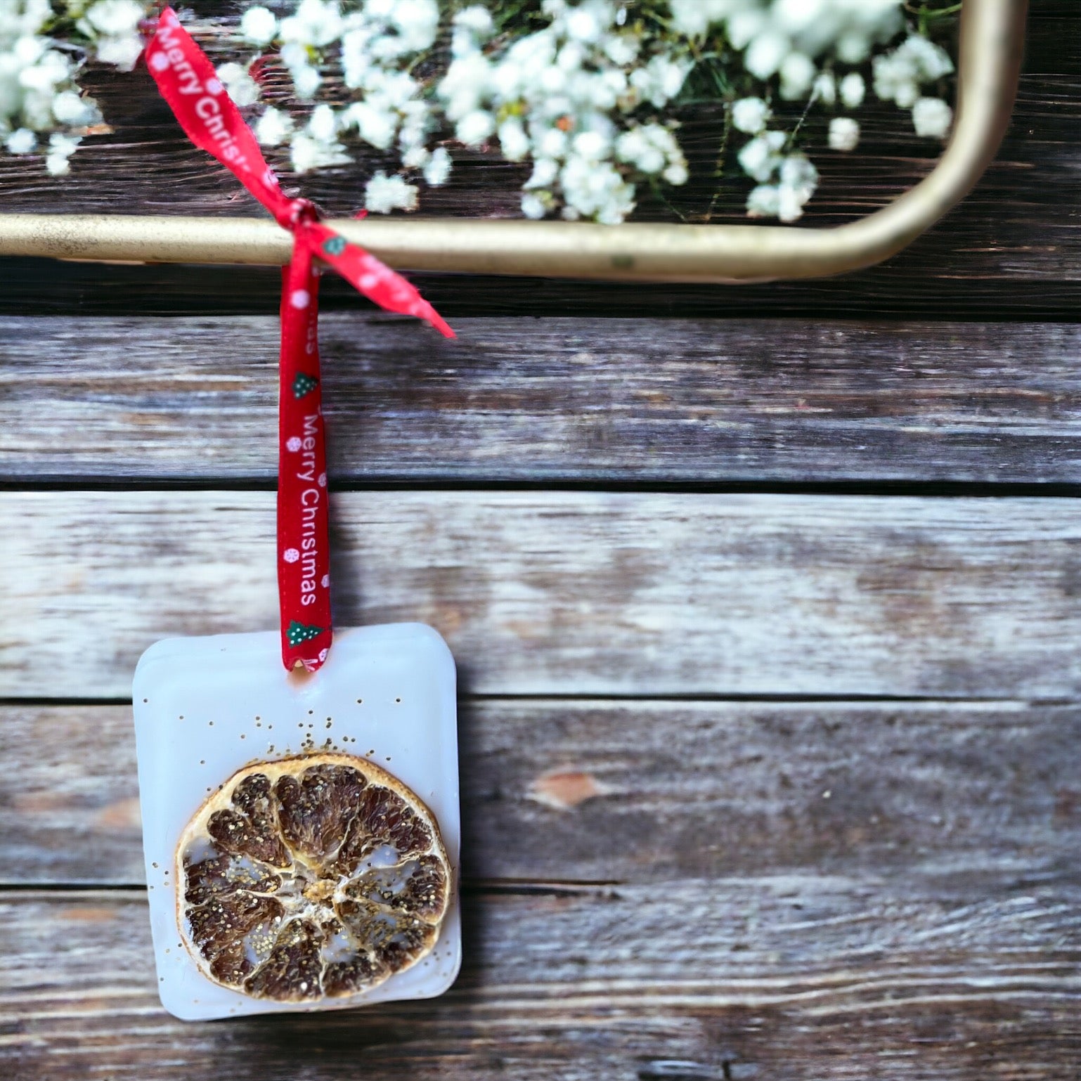 Xmas Tree Wax Melt decoration with reusable bag drawer freshener