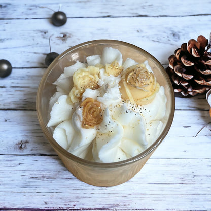 dessert candle uk with vanilla latte parfum flower and leaf wax melt embeds