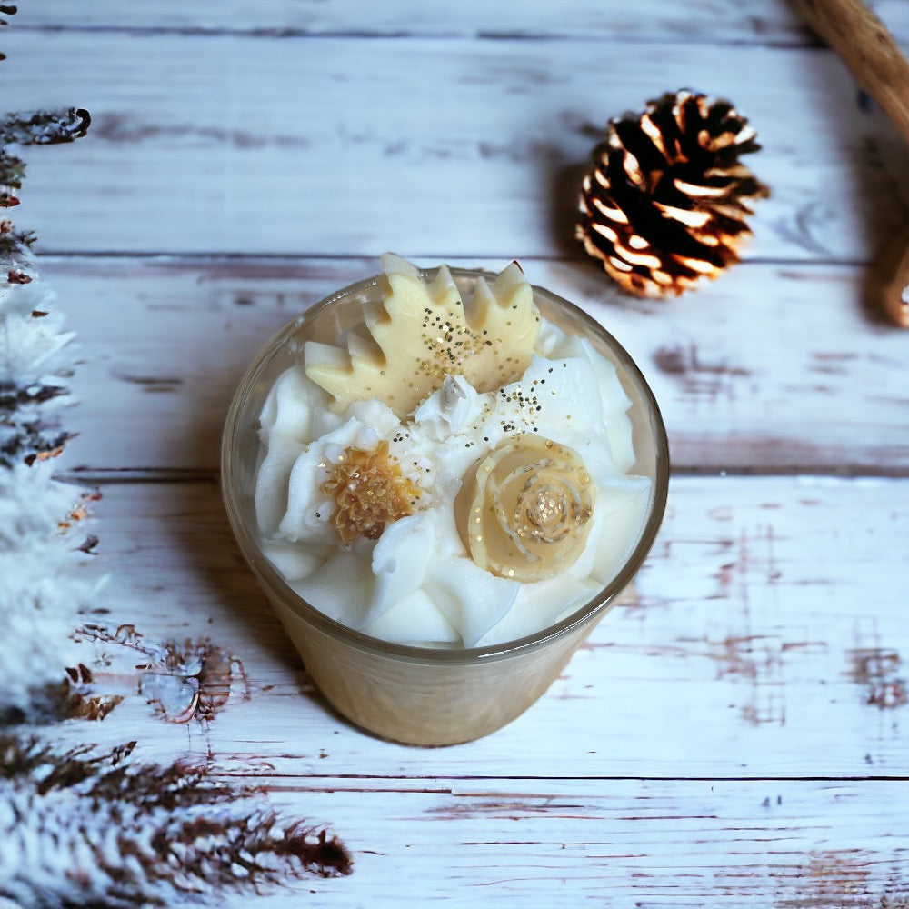 dessert candle uk with vanilla latte parfum flower and leaf wax melt embeds