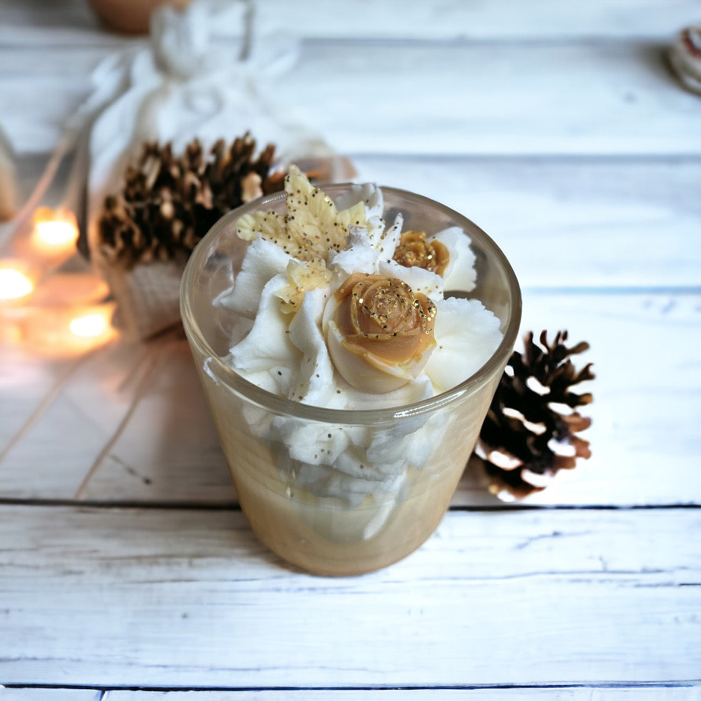 dessert candle uk with vanilla latte parfum flower and leaf wax melt embeds